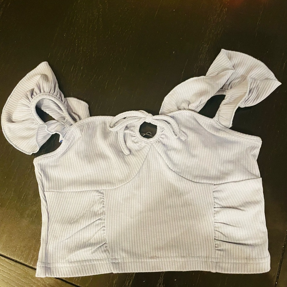 Solid Ruffle Knotted Rib Crop Tank Top - Picture 4 of 5